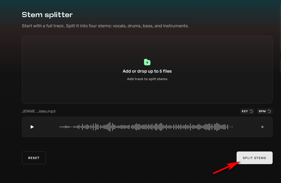 05 Click the Split Stems button